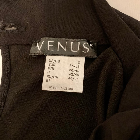 Venus 🖤 size S, sheer in front to the waist and around the waist,NWOT - Picture 2 of 6